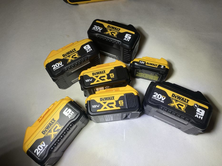Акумулятори Dewalt 18/20v 20/60v XR Flexvolt