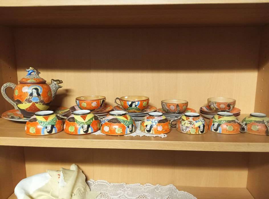 Jogo de loiça chinesa pintado a mão