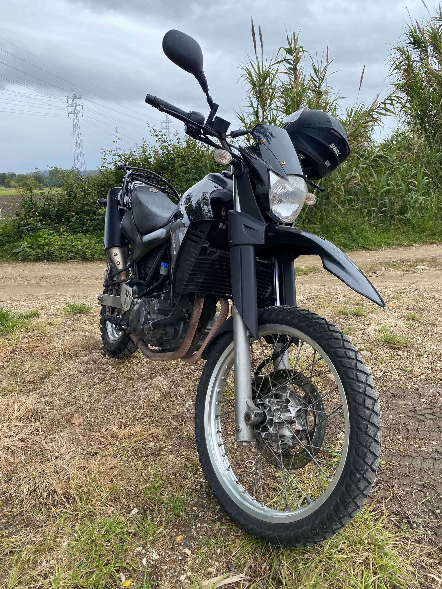 Yamaha XT 660R 2006 preta
