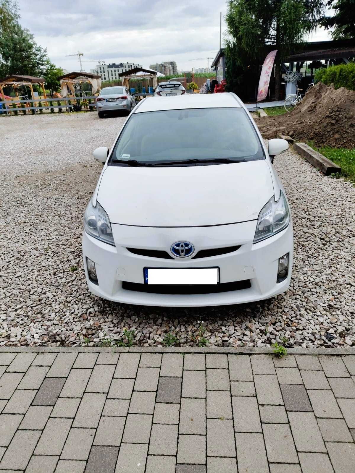 Sprzedam Toyotę Prius 2010 r automat, hybryda, taxometr Cezar 2