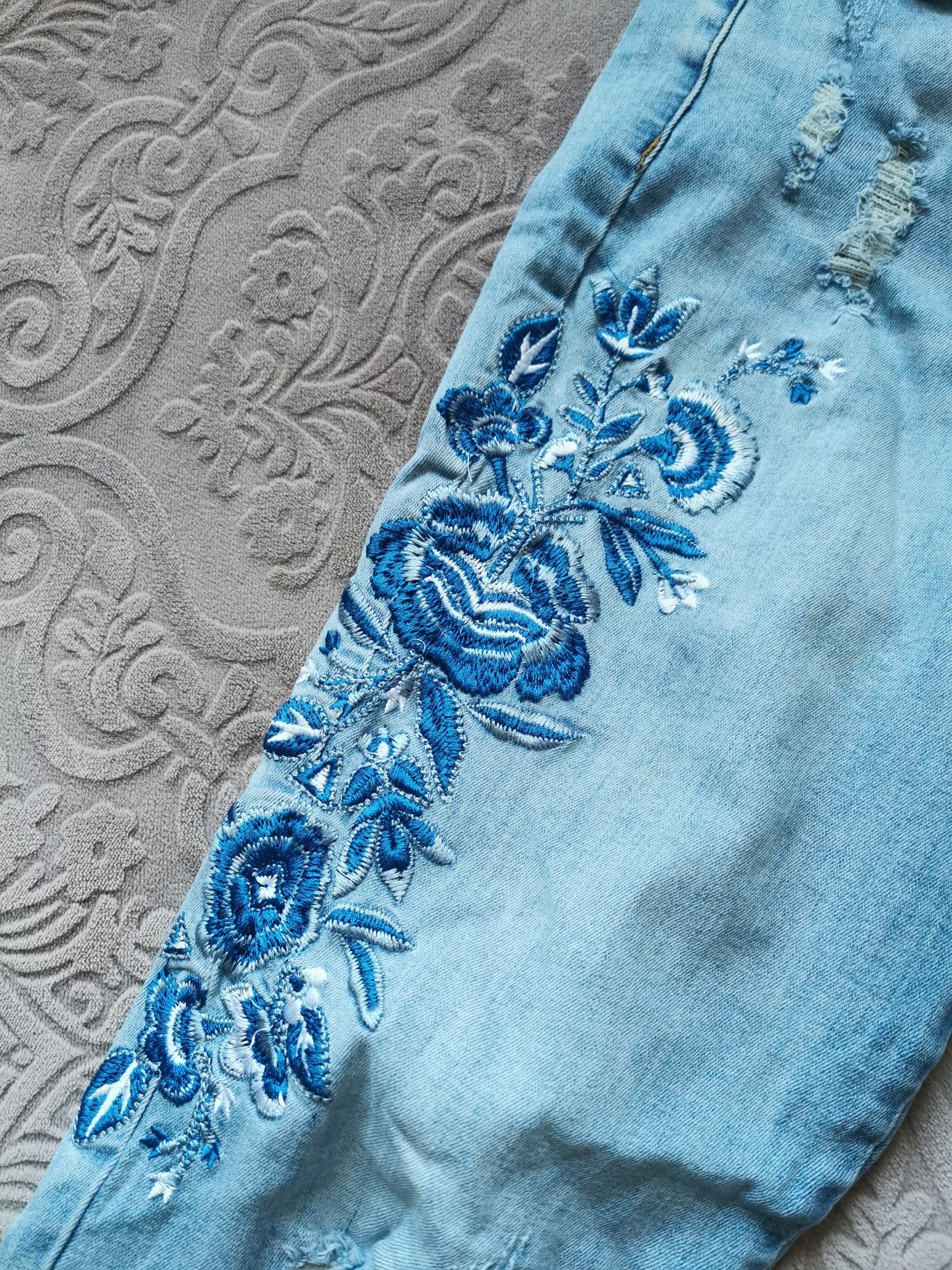 Jeansy dżinsy wysoki stan George haft haftowane niebieskie M L skinny