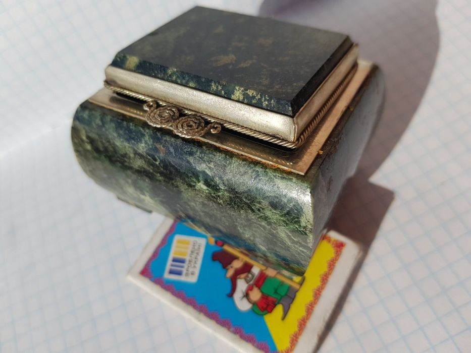 Шкатулка из натурального камня