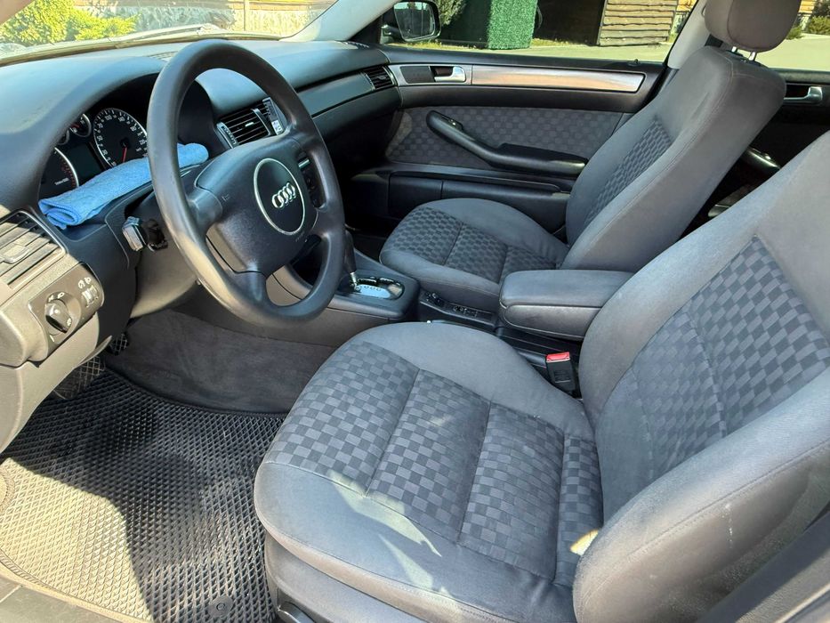 Audi A6 2002 гарний стан 2,5 дизель автомат