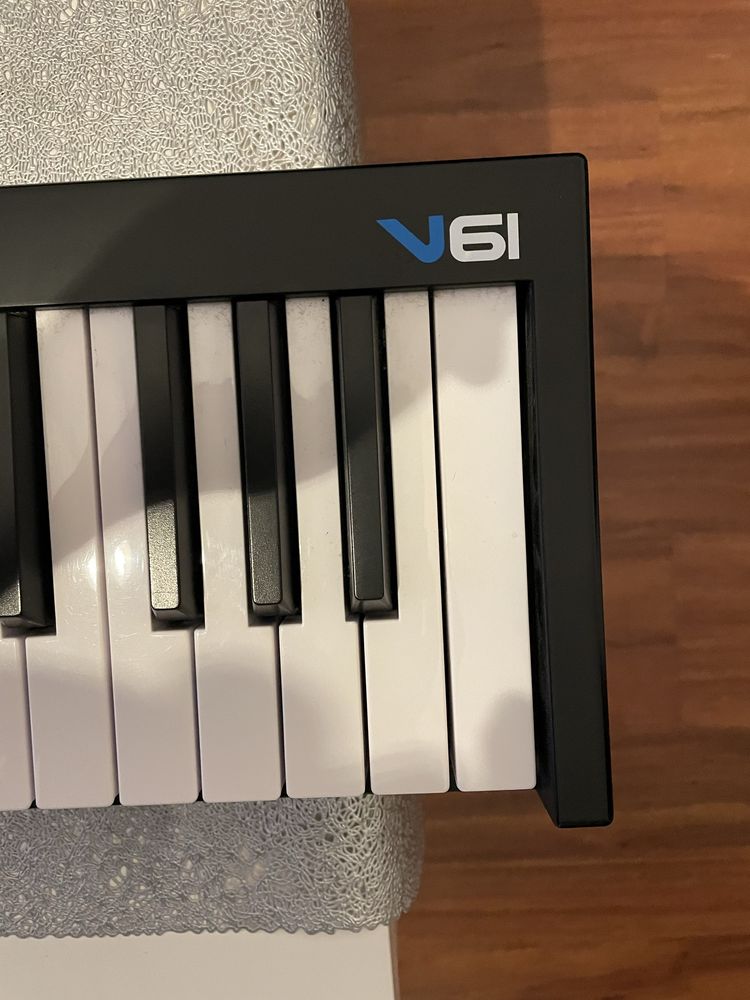 Alesis V61 klawiatura sterujaca