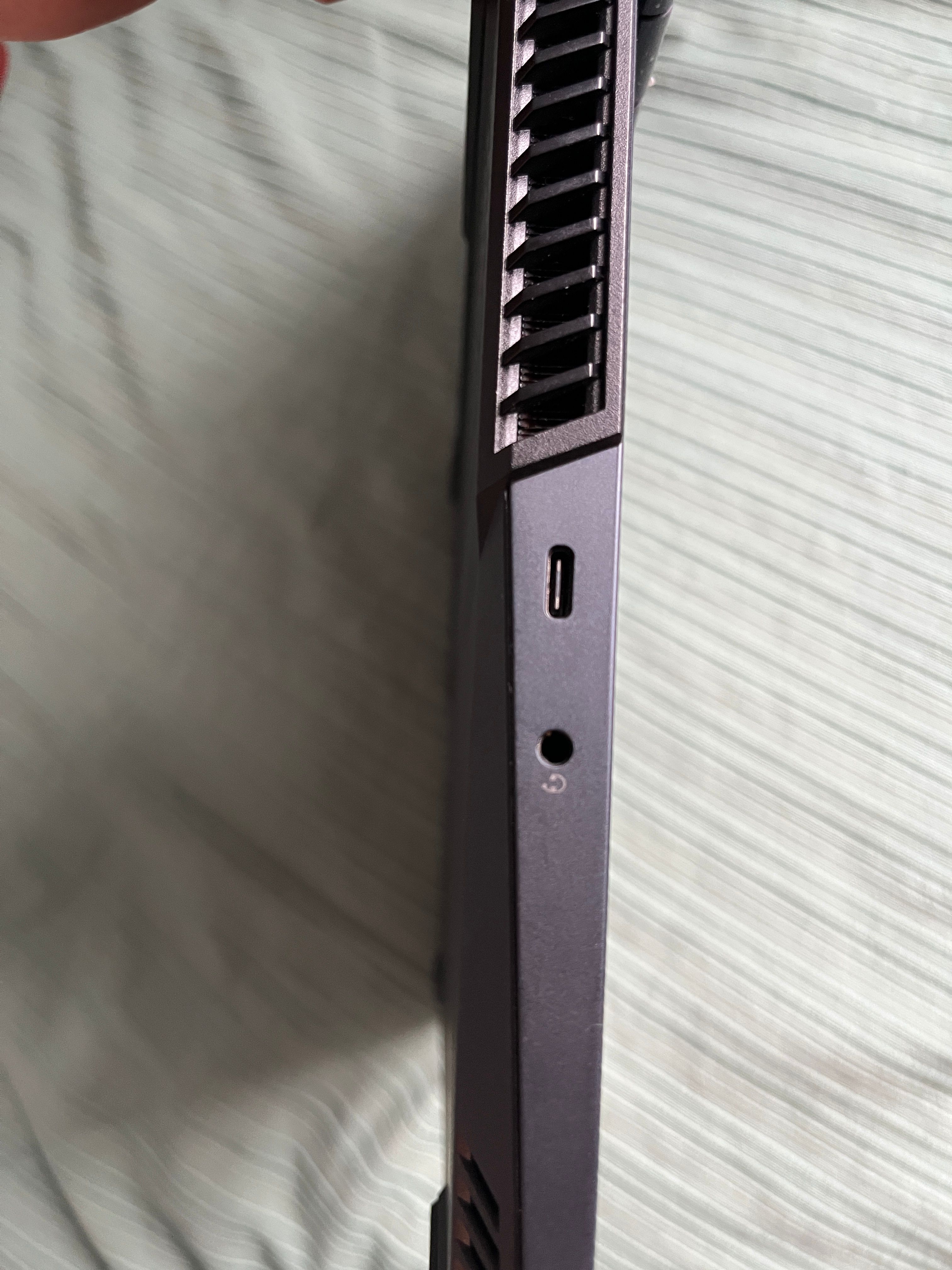 Portátil Legion 5 15ACH6H