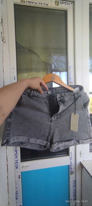 Стильні шорти в відмінному стані