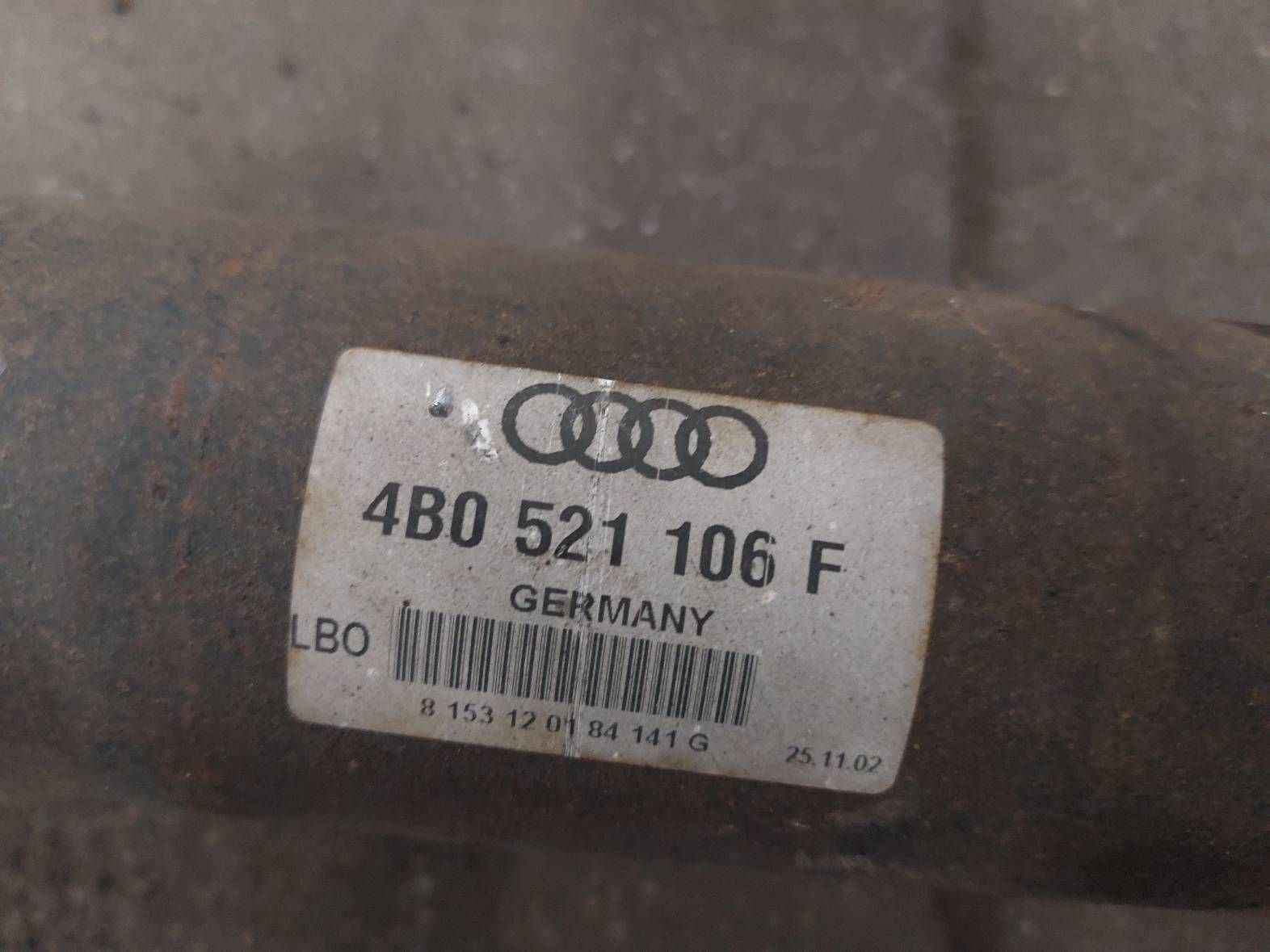 WAŁ NAPĘDOWY AUDI A6 C5 2.5 TDI AUTOMAT 4B0521106F