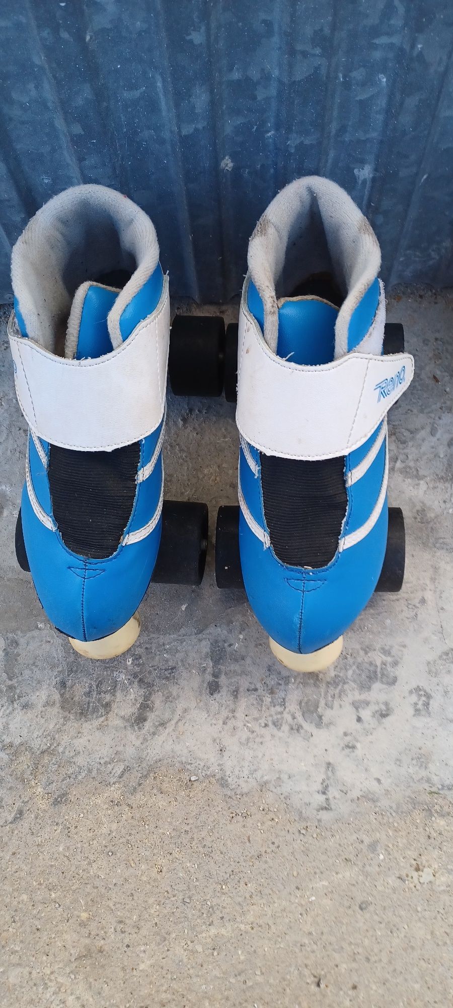 Vendo estes patins