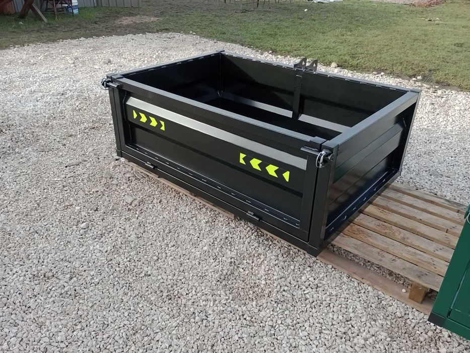Skrzynia transportowa skrzynie na tuz trzy punktowy układ zawieszenia