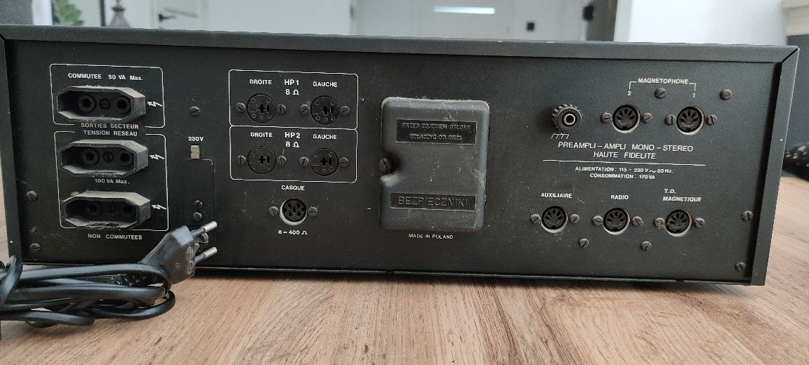 Wzmacniacz UNITRA WS403 Emerson