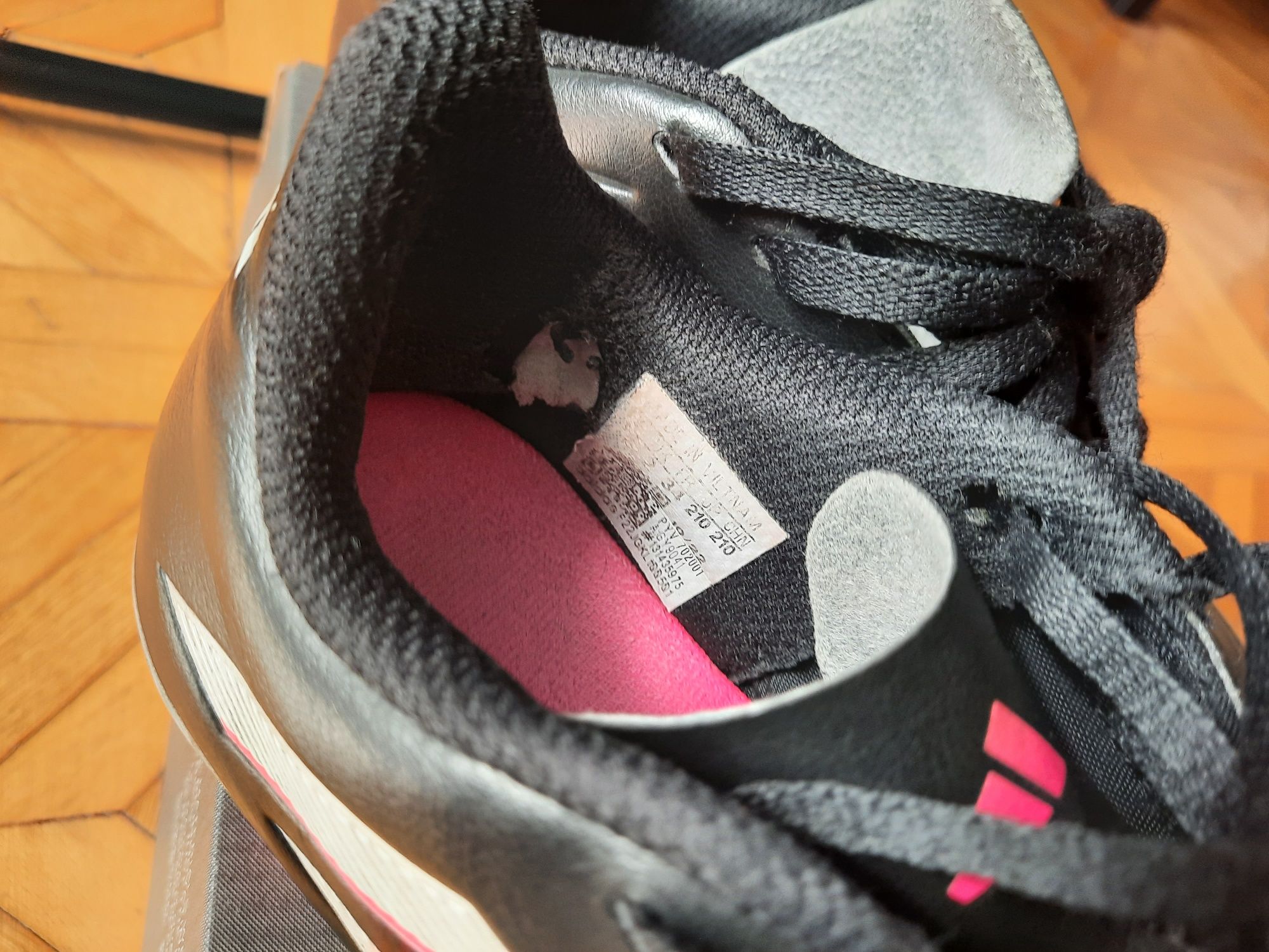 Korki adidas rozm. 34