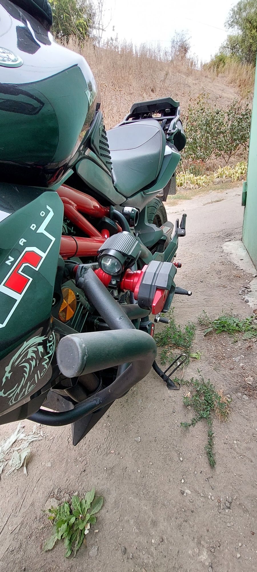 Мотоцикл BENELLI TNT 300