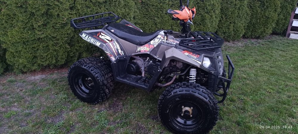 Quad Magnum 250 Duży