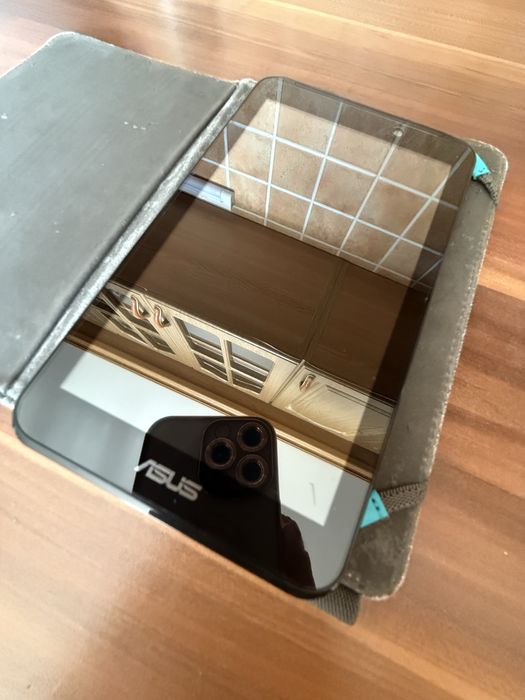 Планшет Asus K012