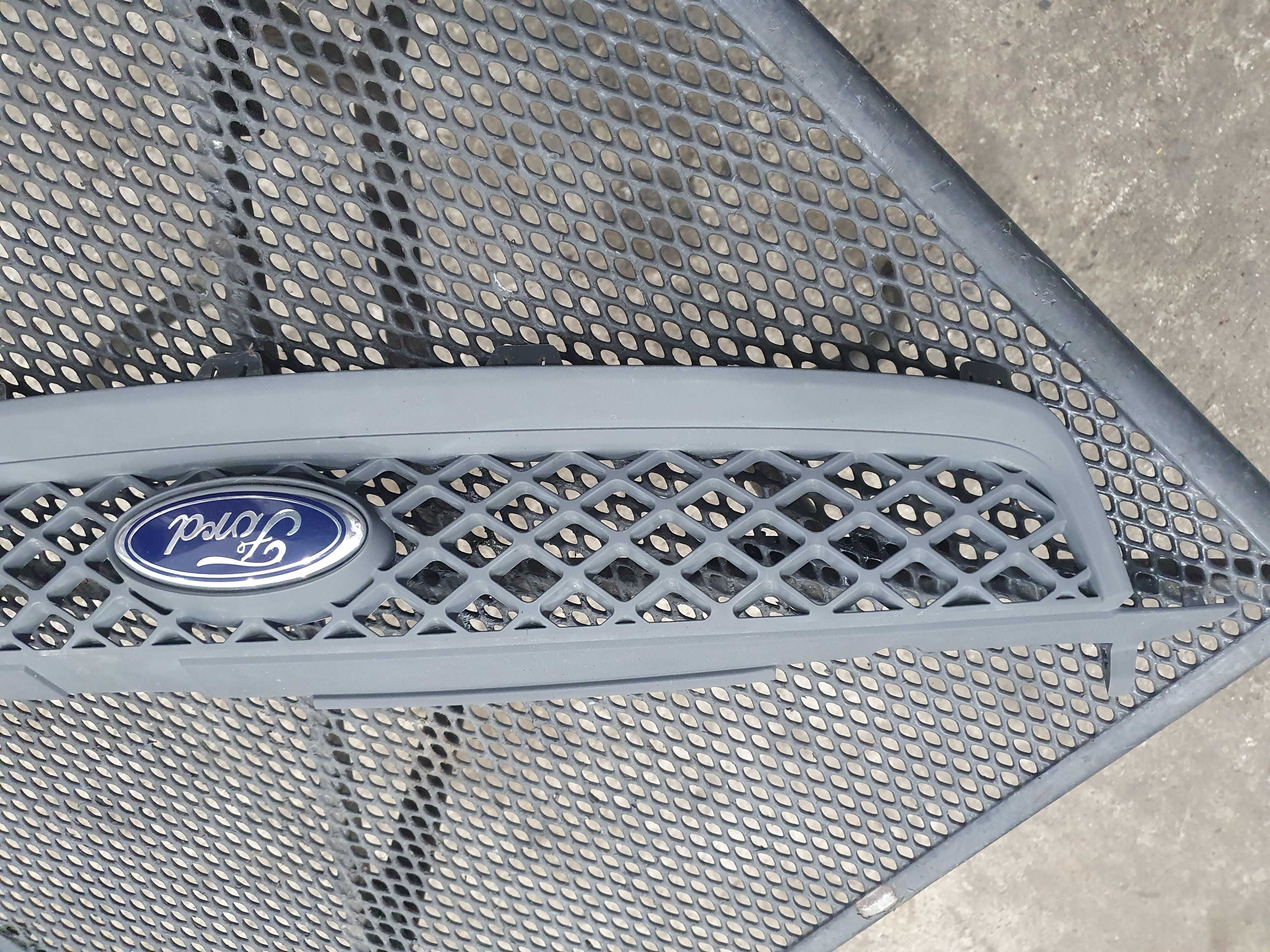 Grill atrapa znaczek Ford Fiesta mk6 lift oryginal