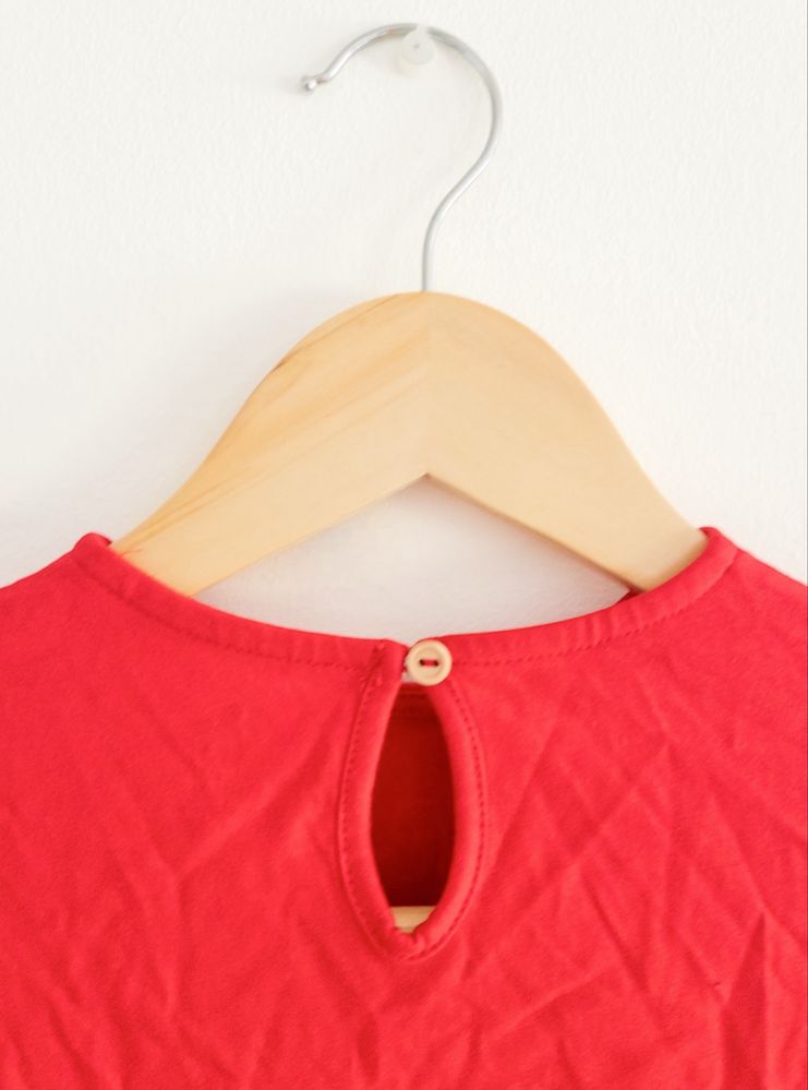 Camisola Vermelha para Menina - Tamanho 5/6