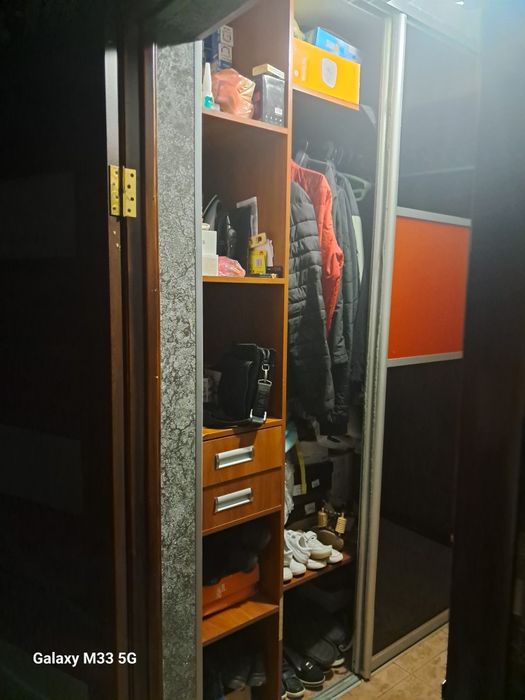 Шафа купе вмонтована