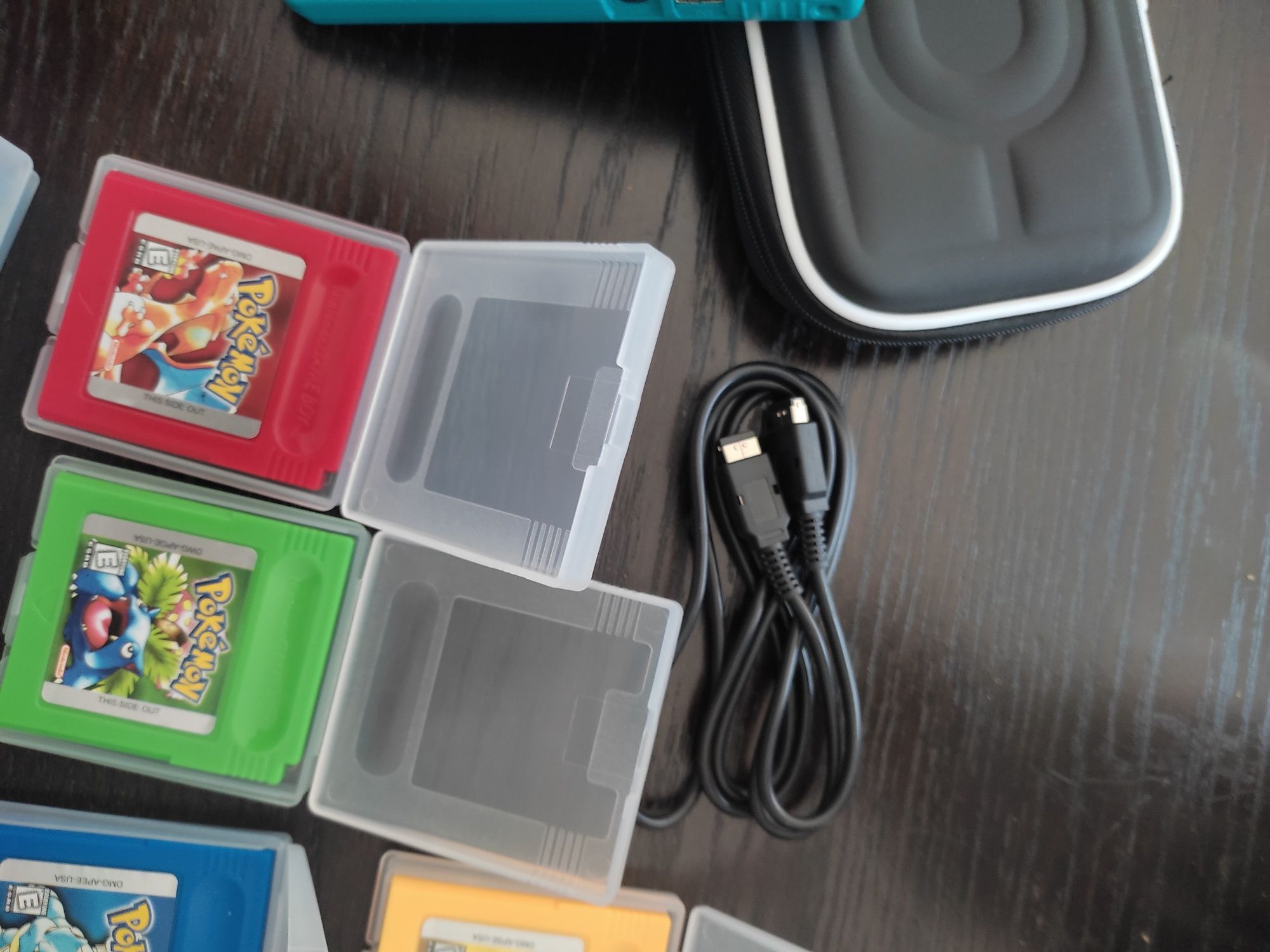 Pack Gameboy color azul com 7 jogos Pokémon cabo link e bolsa