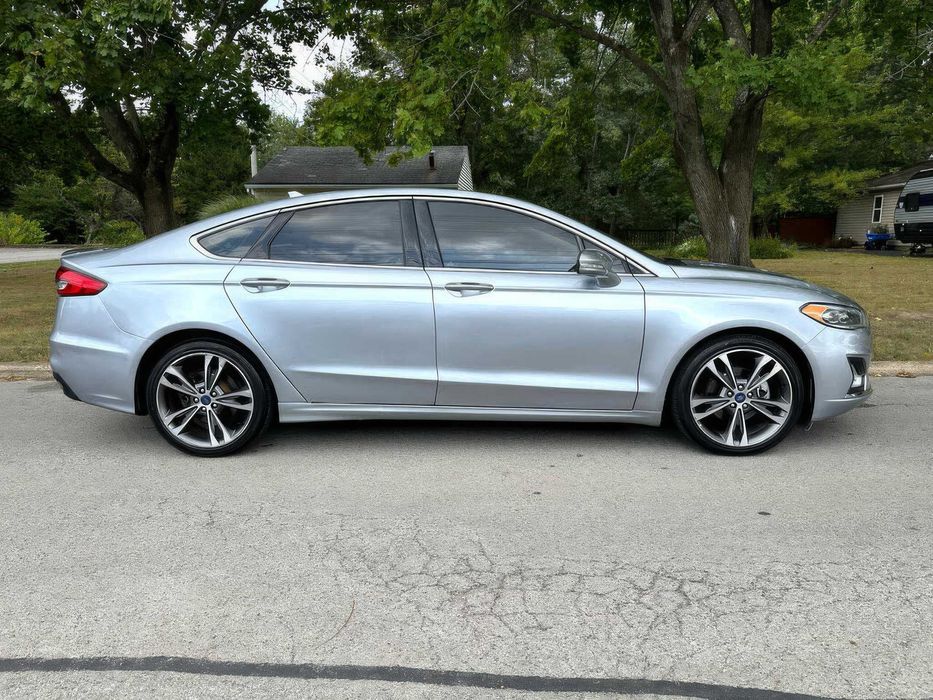 Ford Fusion      2020