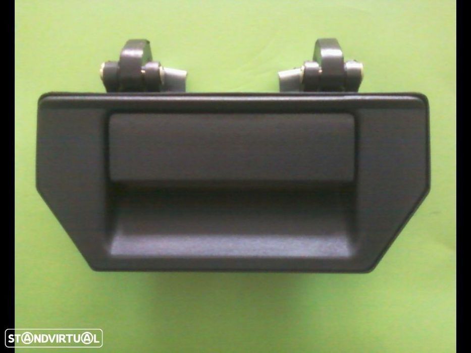 puxador caixa de carga Nissan D21 D22 1986-2004