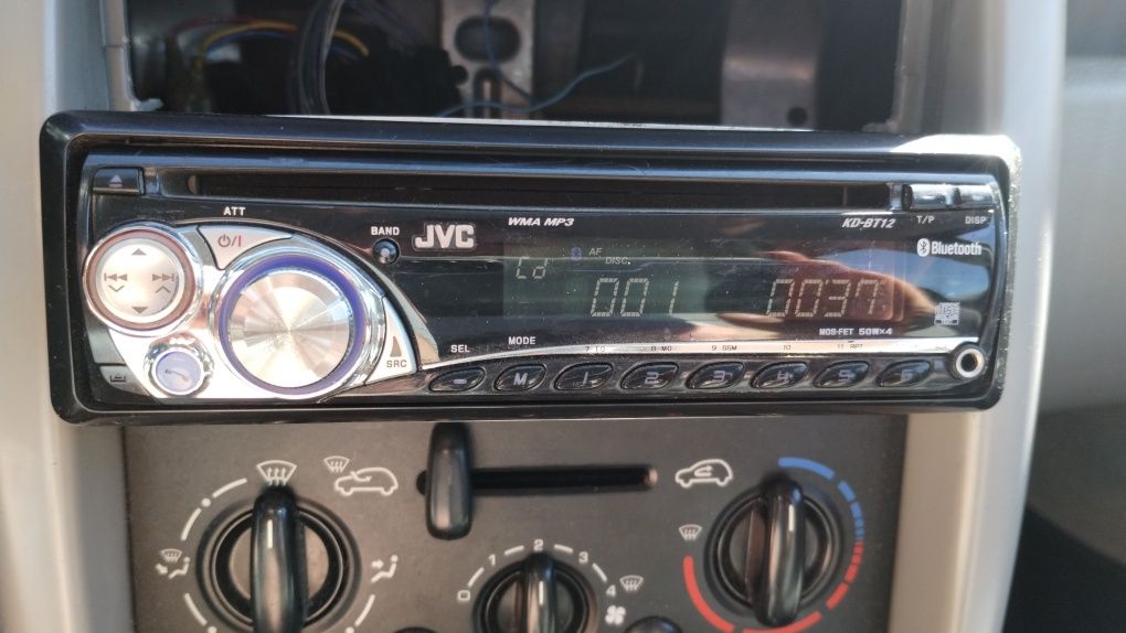 Radio JVC KD-BT12 bluetooth CD AUX 4x50W sprawne