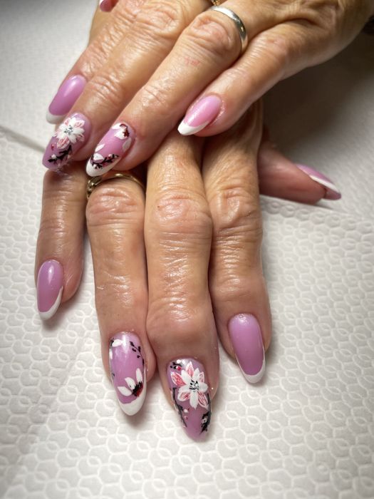 Manicure ,Pedicure , Paznokcie żelowe, hybrydowe .