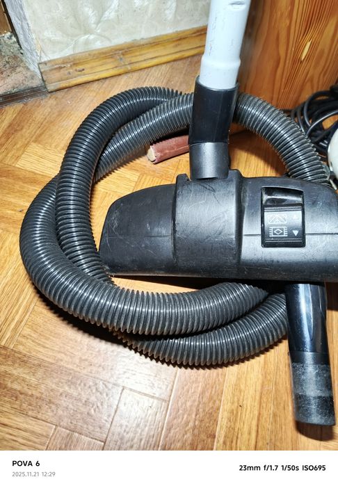 Пилосос від Delonghi.
З легкістю забезпечить чистоту