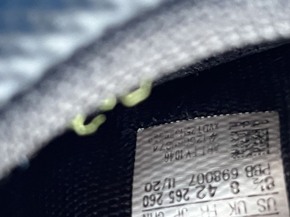 Сороконіжки 41 розмір Adidas Predator оригінал