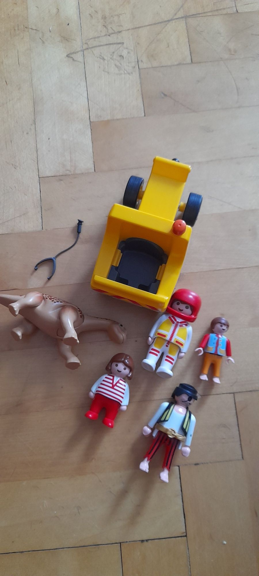 Zestaw Playmobil figurki samochód dinozaur