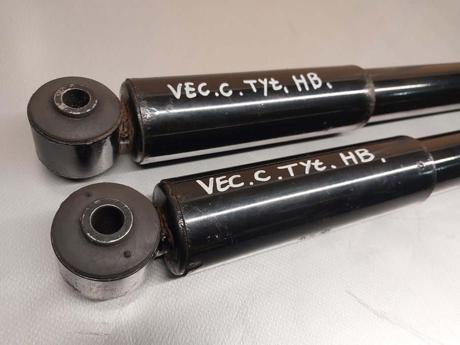 Stan BDB KOMPLET Amortyzatorów TYŁ tylnych VECTRA C Hatchback 2004 rok