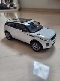 Модель Range Rover Evoque білий Welly 1 / 24