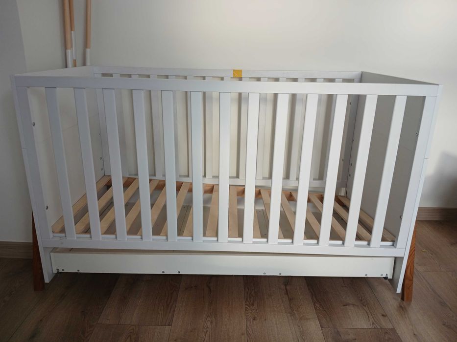 Bellamy Lotta łóżeczko tapczanik 140x70 z szufladą