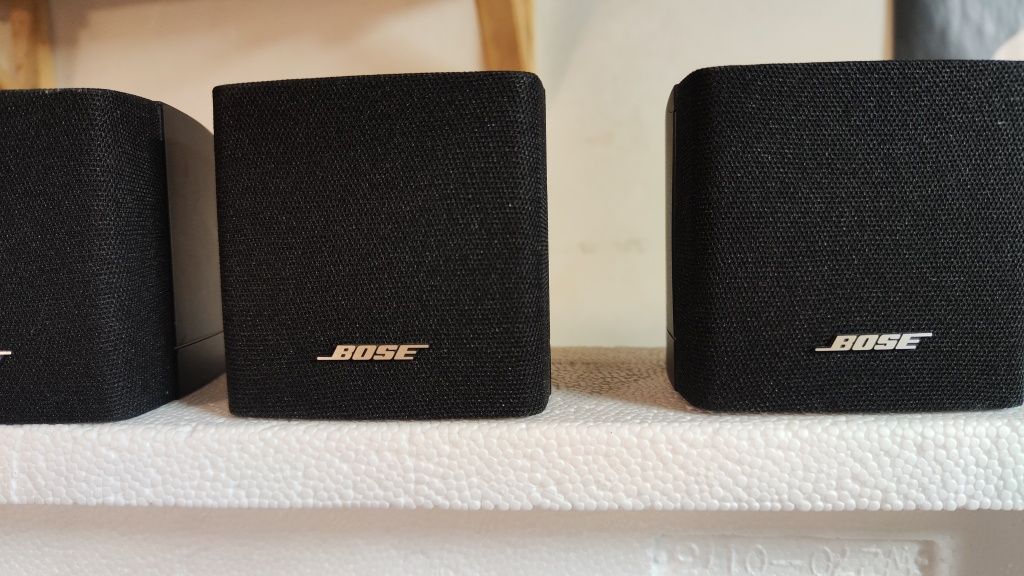 Bose Acoustimass satelity single cube 4 szt.