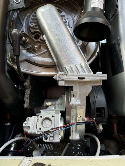 Газовий котел Vaillant 2012 року