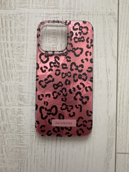 Продам чехол на айфон 14 про макс новый!