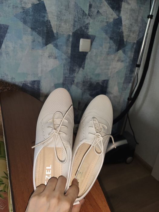 Білі туфлі кеди розмір 38