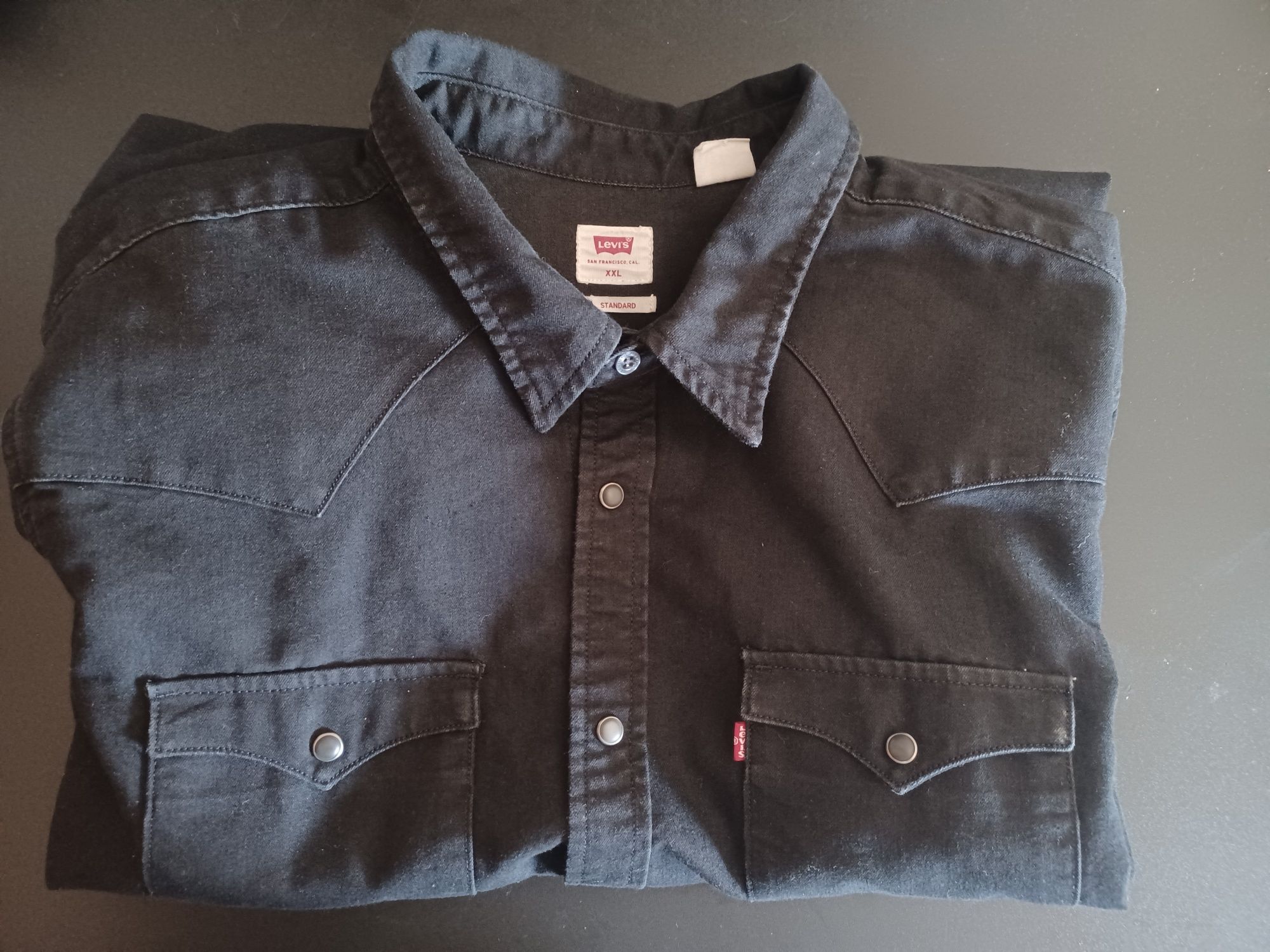 Camisa marca Levi's