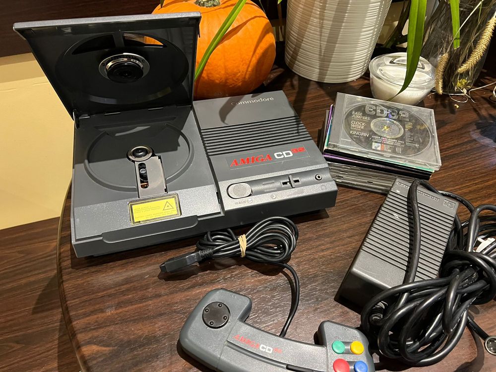 Amiga Vampire 4, CD32, A1200, A500, A600 commodore