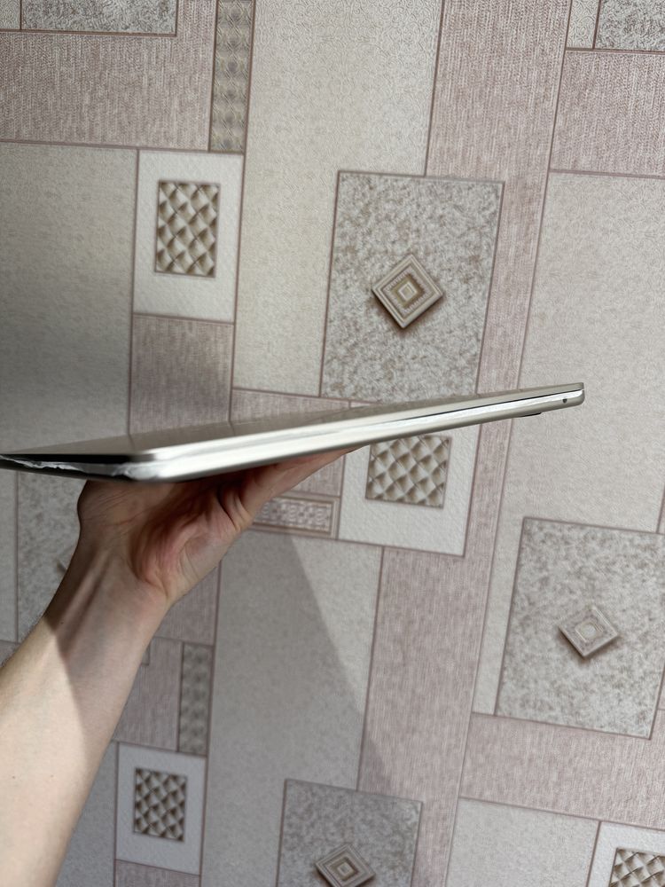 MacBook Air 15 m3 16/512gb