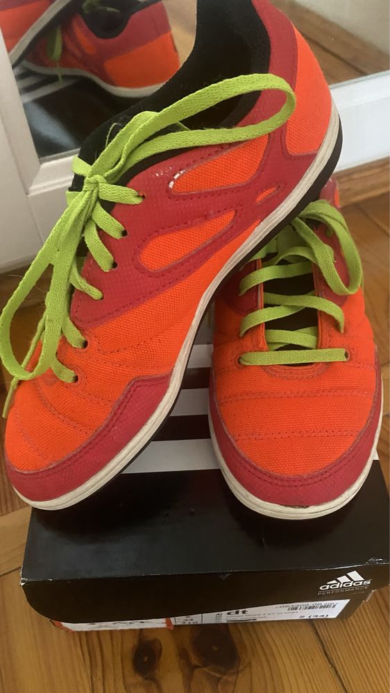 Buty halówki Adidas Messi 4 ST IN (34)