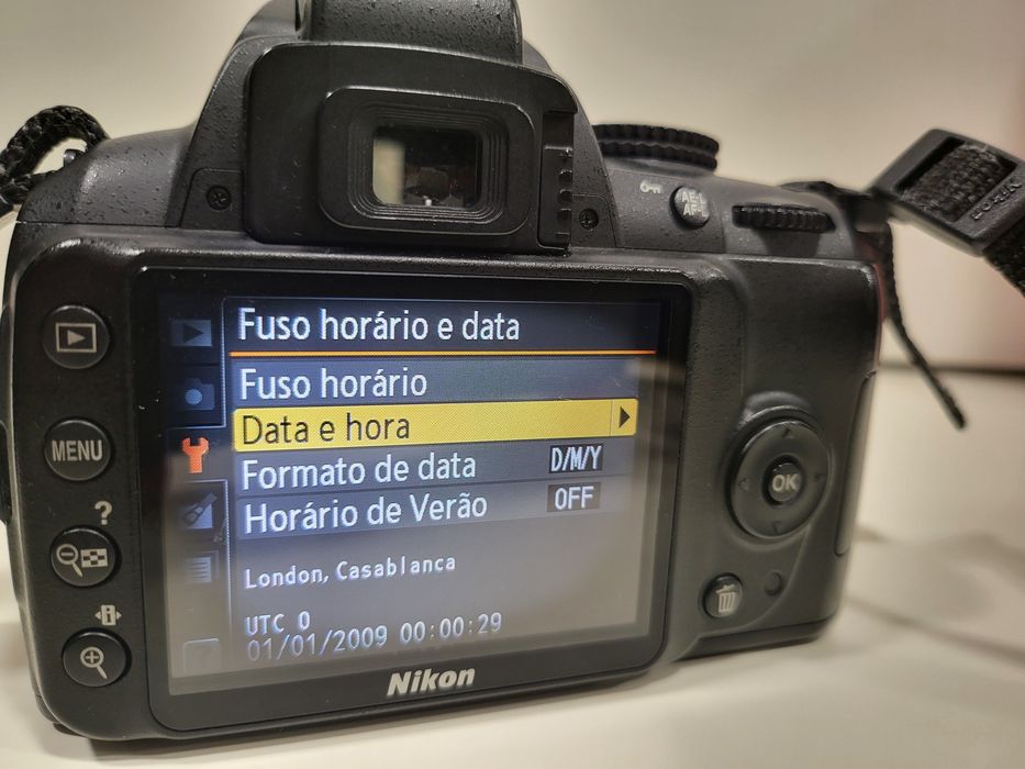 NIKON D3000 Máquina Fotográfica