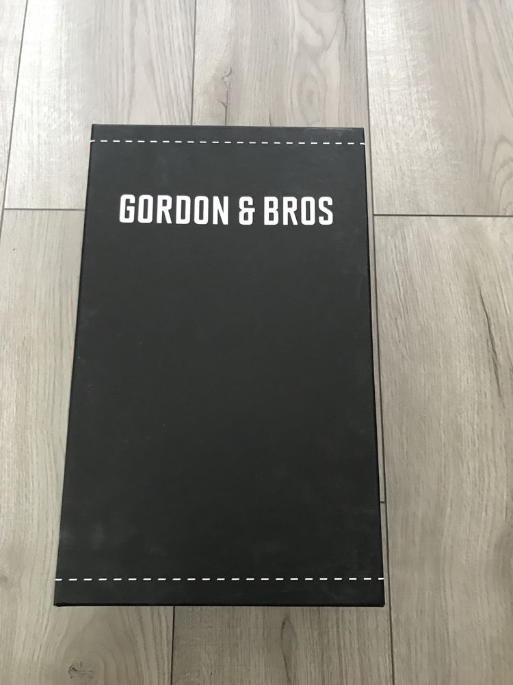 Buty czarne skórzane Gordon & Bros derby rozmiar 40