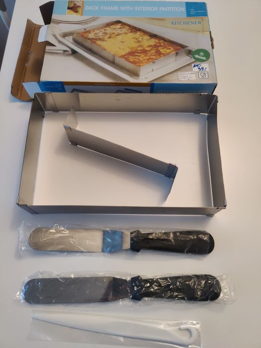 Regulowana foremka do pieczenia/zapiekania plus akcesoria