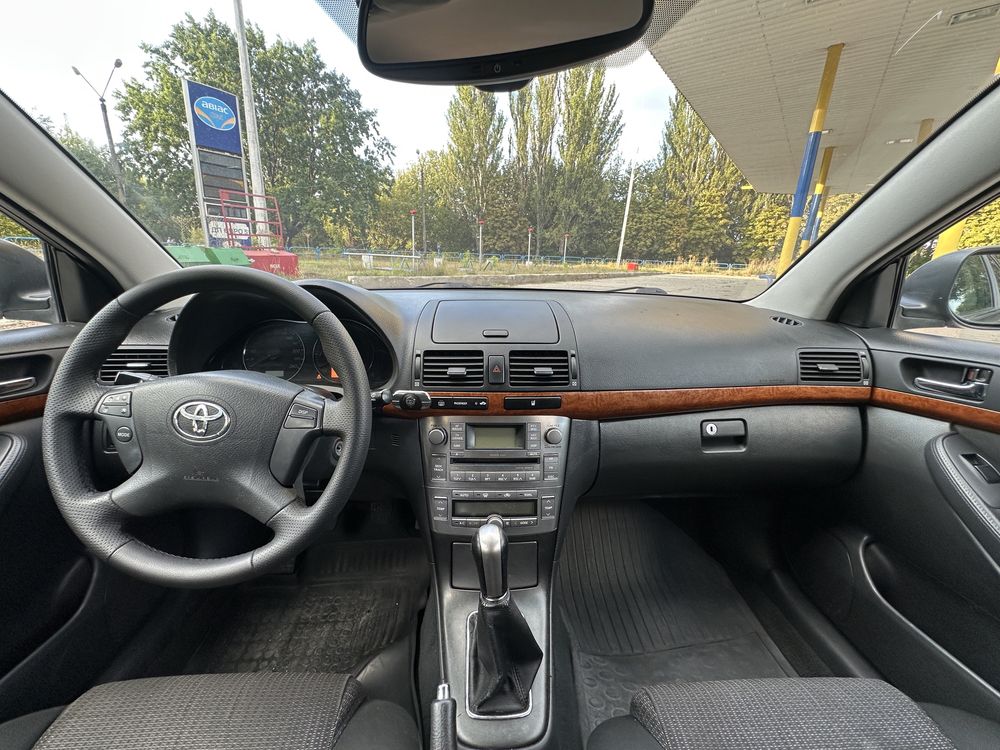 Toyota Avensis 2008 року (рестайлінг)