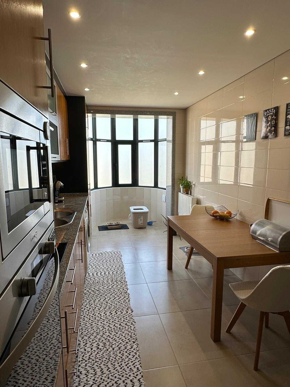 Apartamento T2 com terraço - Caldas das Taipas