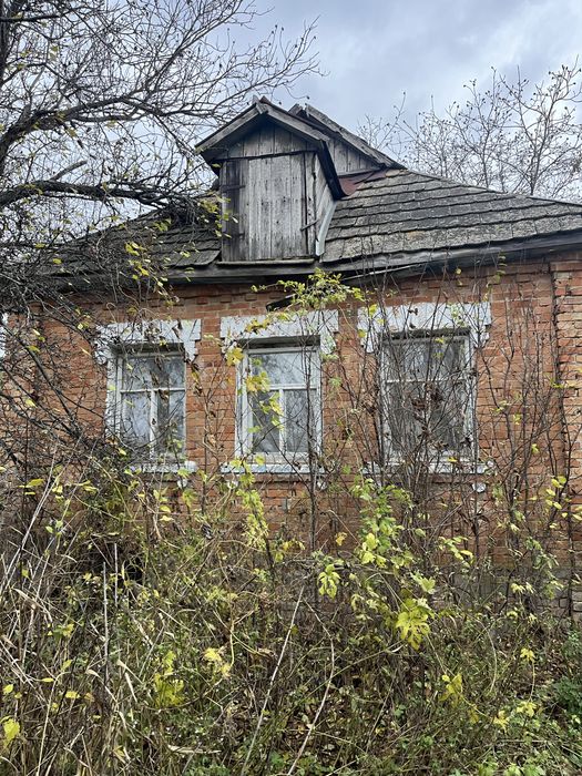 Продам будинок з господарською спорудою