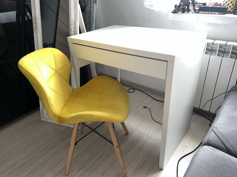 Sprzedam biurko i krzeslo welurowe