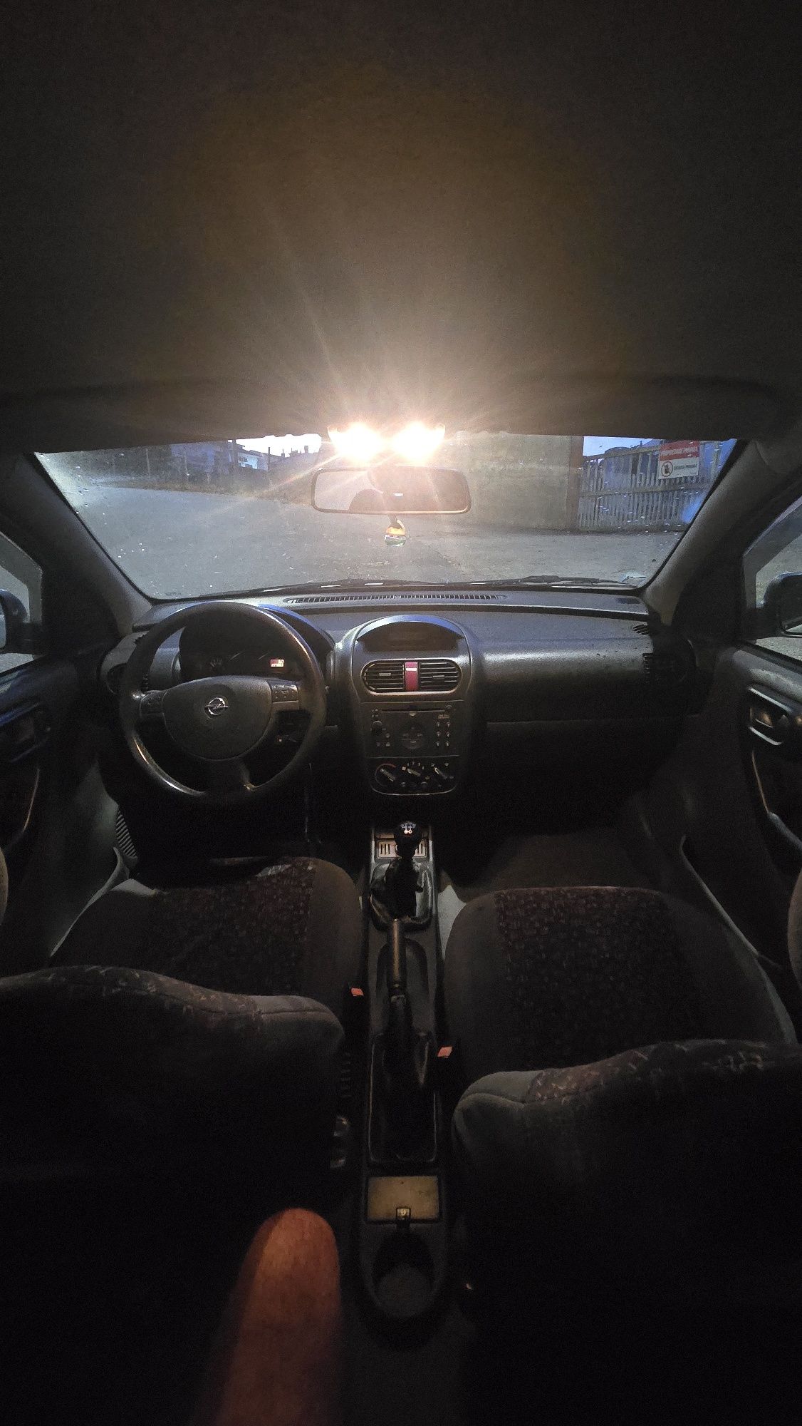 Opel Corsa 1.2 (2001) – Ideal para o Dia a Dia!