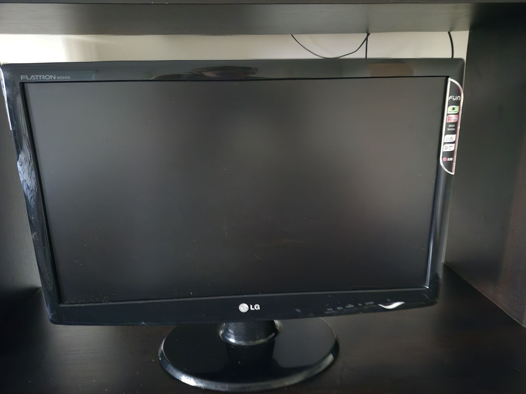 Монитор LG flatron w2343s 23 дюйма
