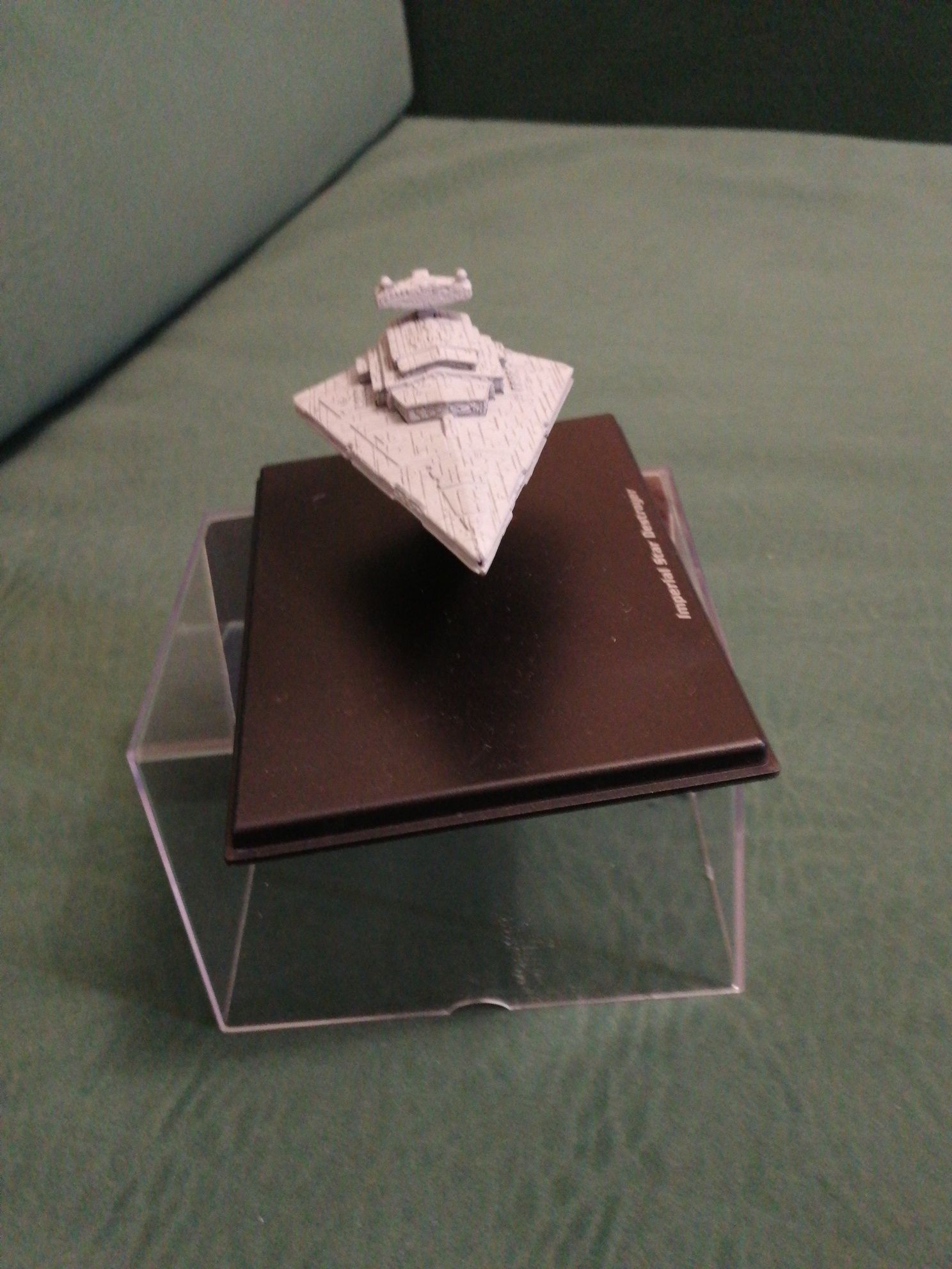 Star Wars - Imperial Star Destroyer em miniatura